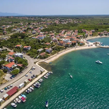 Casa de Férias House With A Parking Space - Mulo, Zadar - 16527 *