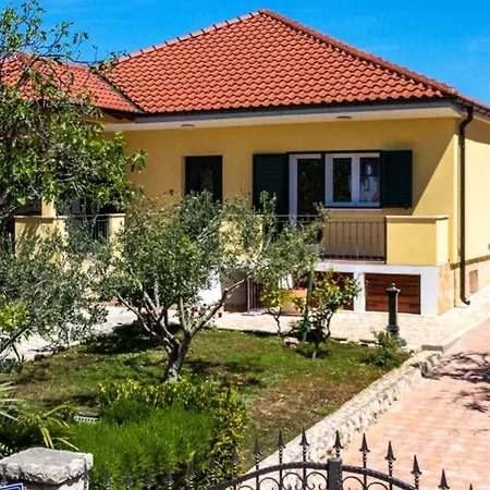 House With A Parking Space - Mulo, Zadar - 16527 ヴーシ
